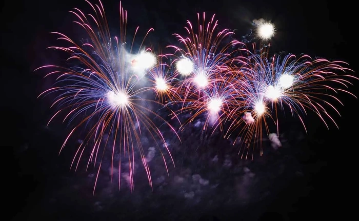 virtual firework shows for diwali fans in the usa celebrating the festival of lights safely and spectacularly