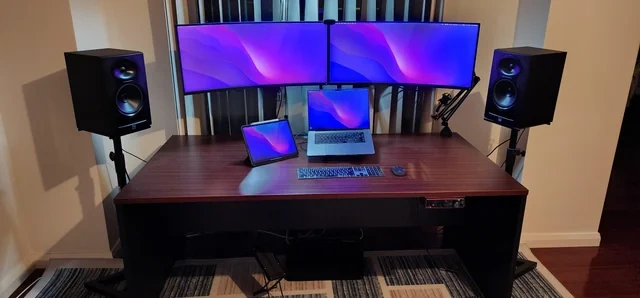7 Monitors That Make Home Offices Feel Like Studios